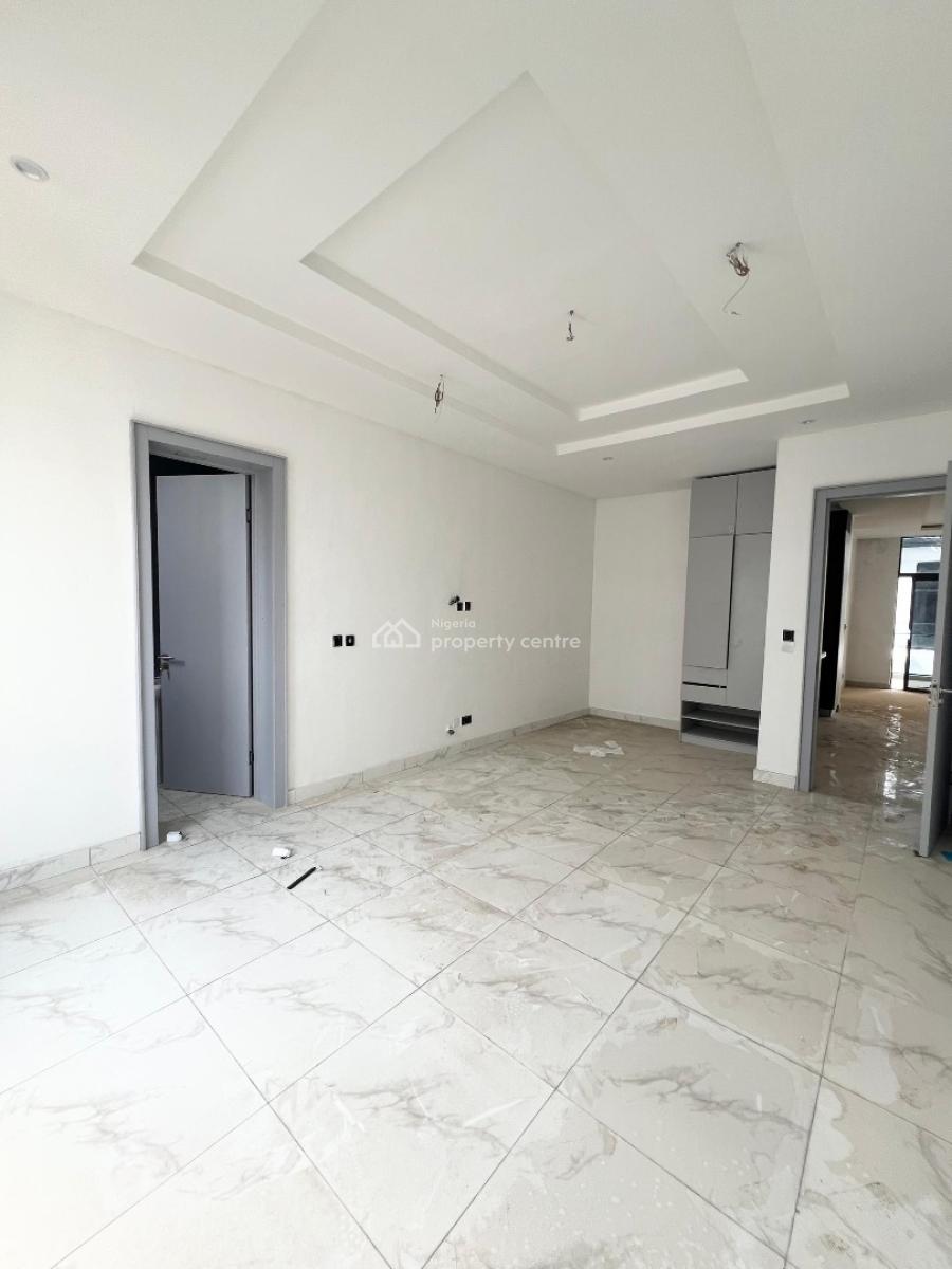 Adorable 3bedroom Serviced Apartment + Gym & Pool in a Secure Estate, Lekki Right, Lekki, Lagos, Flat / Apartment for Sale