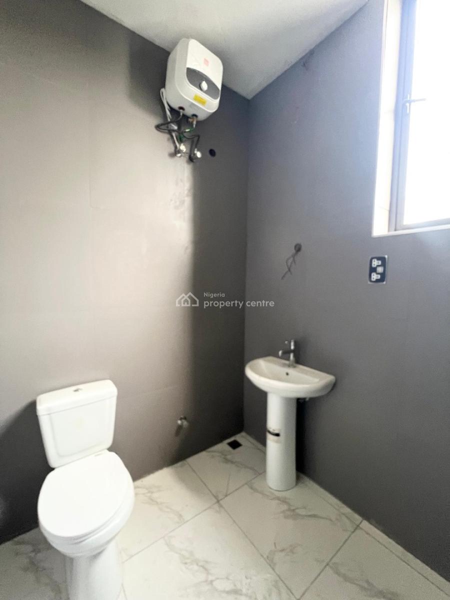 Adorable 3bedroom Serviced Apartment + Gym & Pool in a Secure Estate, Lekki Right, Lekki, Lagos, Flat / Apartment for Sale