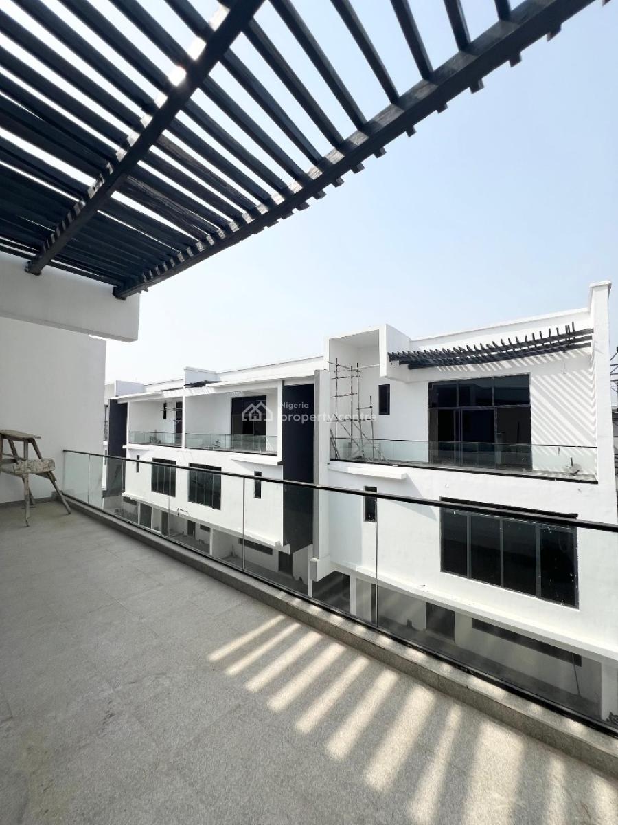 Adorable 3bedroom Serviced Apartment + Gym & Pool in a Secure Estate, Lekki Right, Lekki, Lagos, Flat / Apartment for Sale