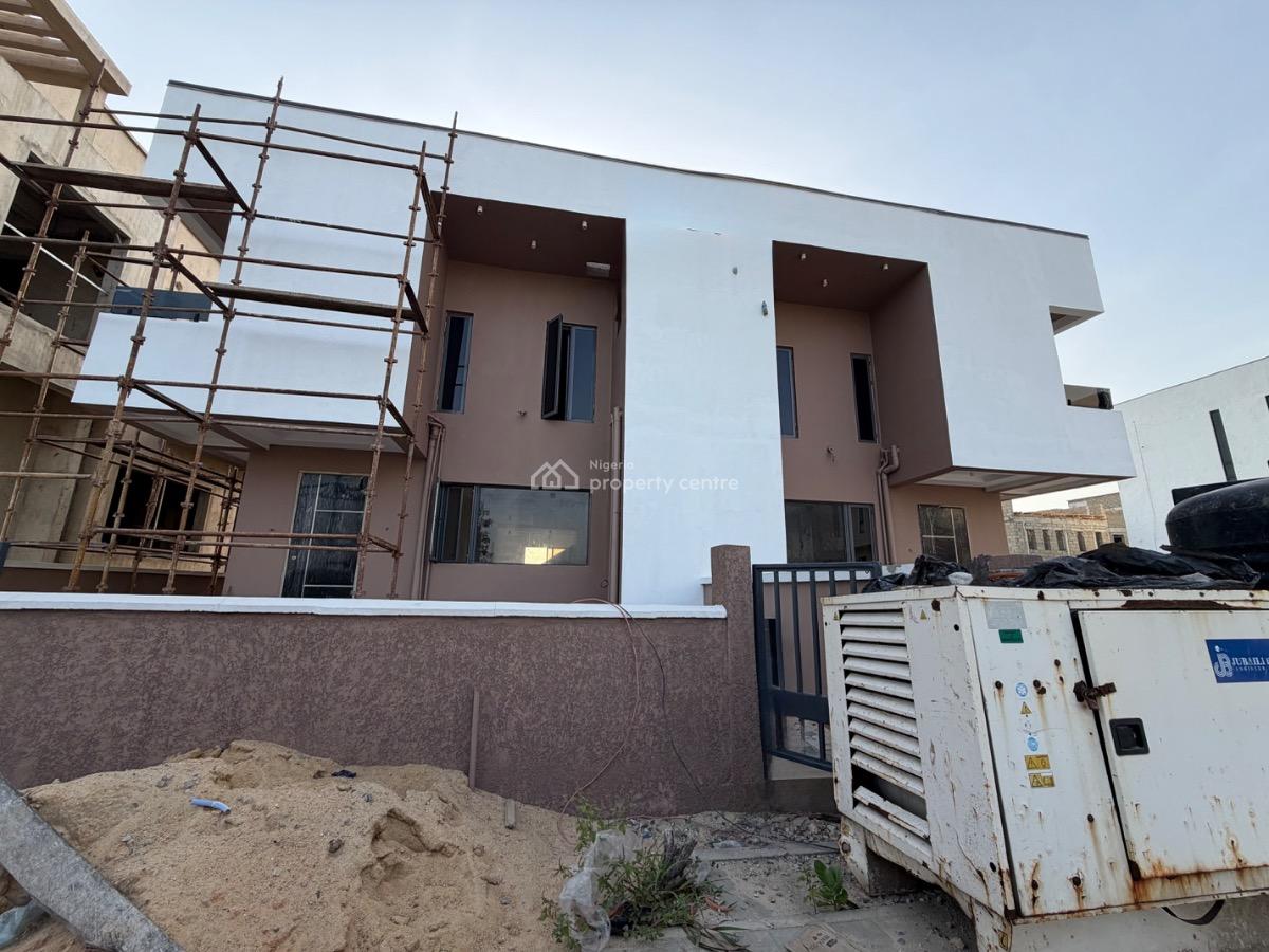 4bedrooms Semi Detached with Bq, Periwinkle Estate, Lekki Phase 1, Lekki, Lagos, Semi-detached Duplex for Sale