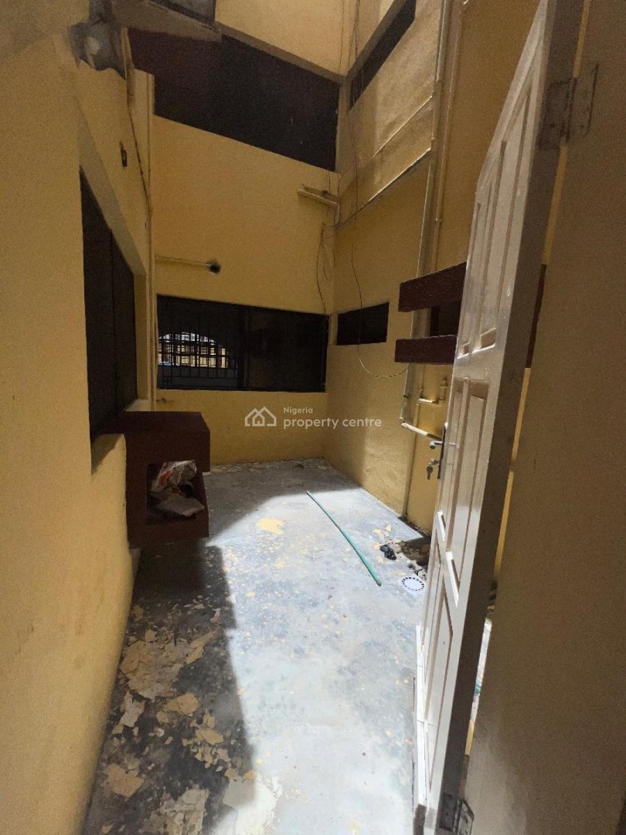 3bedroom Flat, Admiralty Way, Lekki Phase 1, Lekki, Lagos, Flat / Apartment for Rent