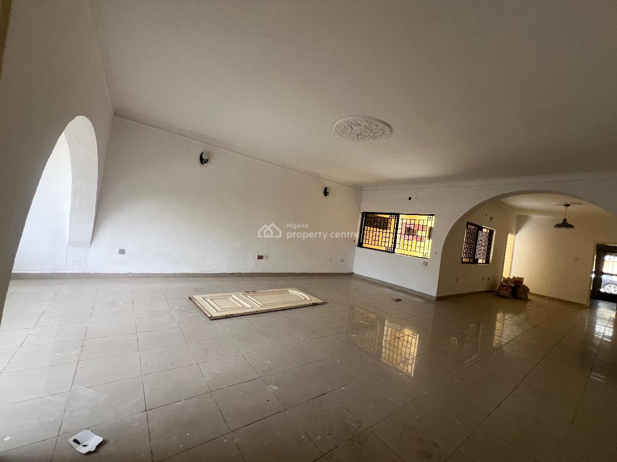 3bedroom Flat, Admiralty Way, Lekki Phase 1, Lekki, Lagos, Flat / Apartment for Rent