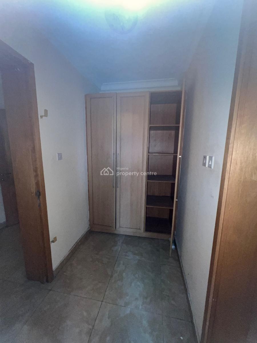 3bedroom Flat with Bq, Admiralty Way, Lekki Phase 1, Lekki, Lagos, Flat / Apartment for Rent