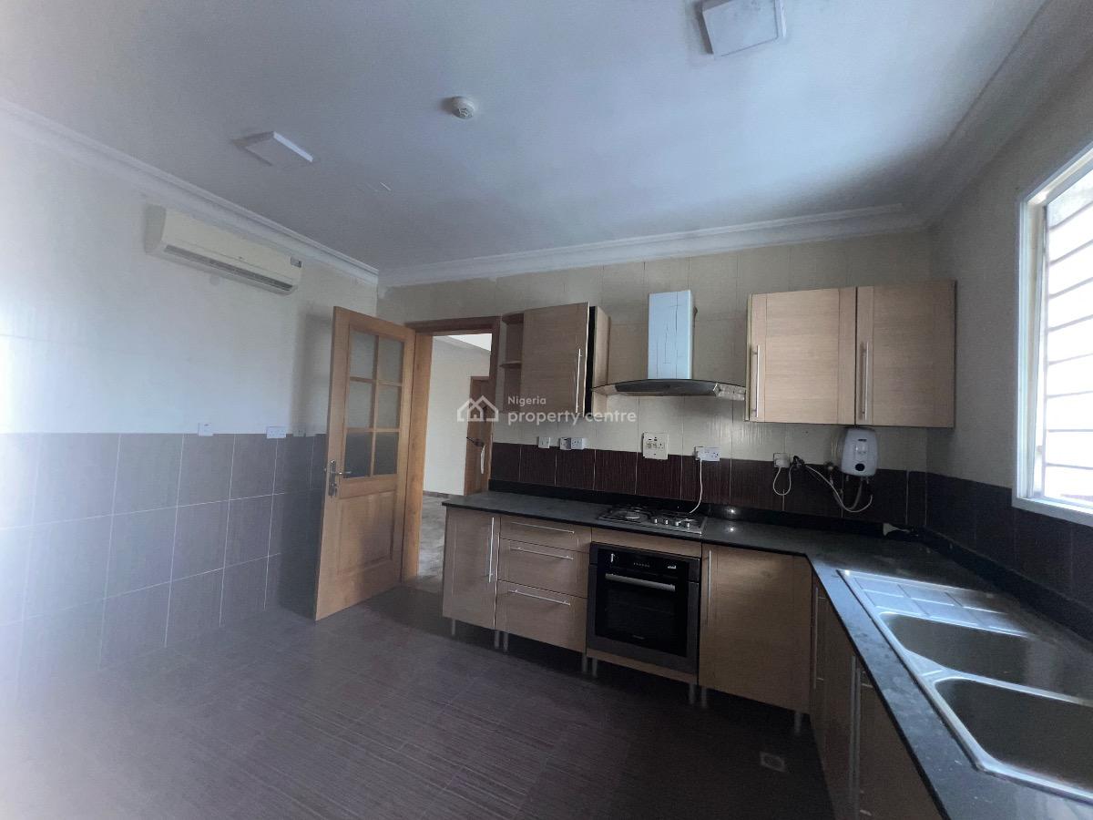 3bedroom Flat with Bq, Admiralty Way, Lekki Phase 1, Lekki, Lagos, Flat / Apartment for Rent