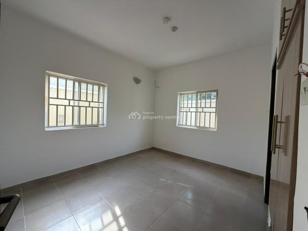 Neatly Renovated 2 Bedroom Bungalow Bq, Kado Estate, Kado, Abuja, Flat / Apartment for Rent