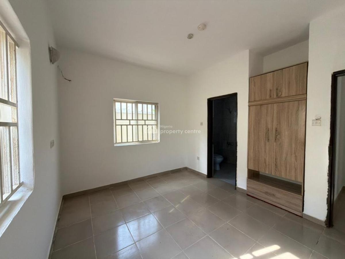 Neatly Renovated 2 Bedroom Bungalow Bq, Kado Estate, Kado, Abuja, Flat / Apartment for Rent