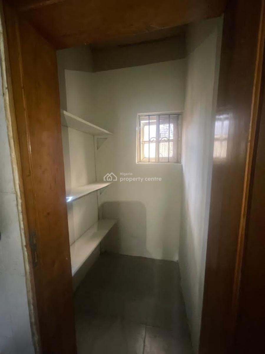 Clean, Decent & Spacious 3 Bedroom Flat, Omole Phase 2, Olowora, Magodo, Lagos, Flat / Apartment for Rent