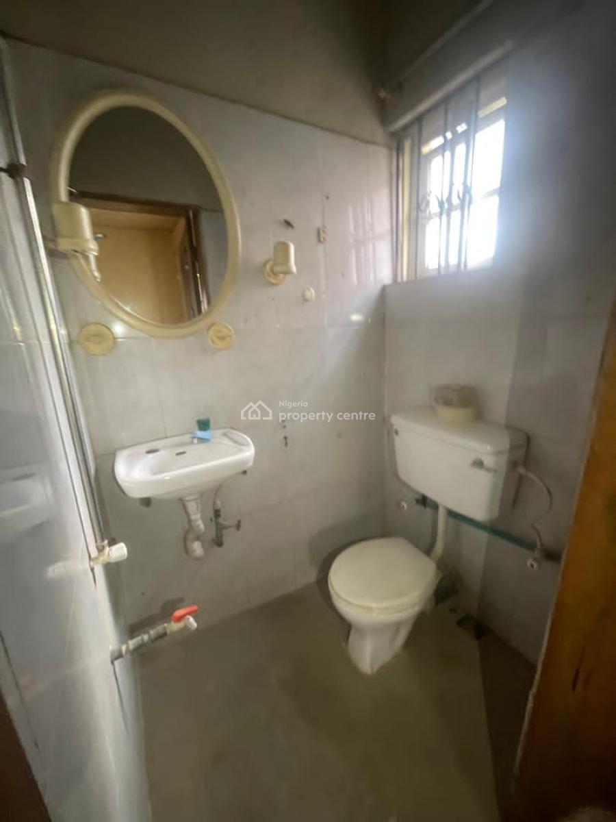 Clean, Decent & Spacious 3 Bedroom Flat, Omole Phase 2, Olowora, Magodo, Lagos, Flat / Apartment for Rent