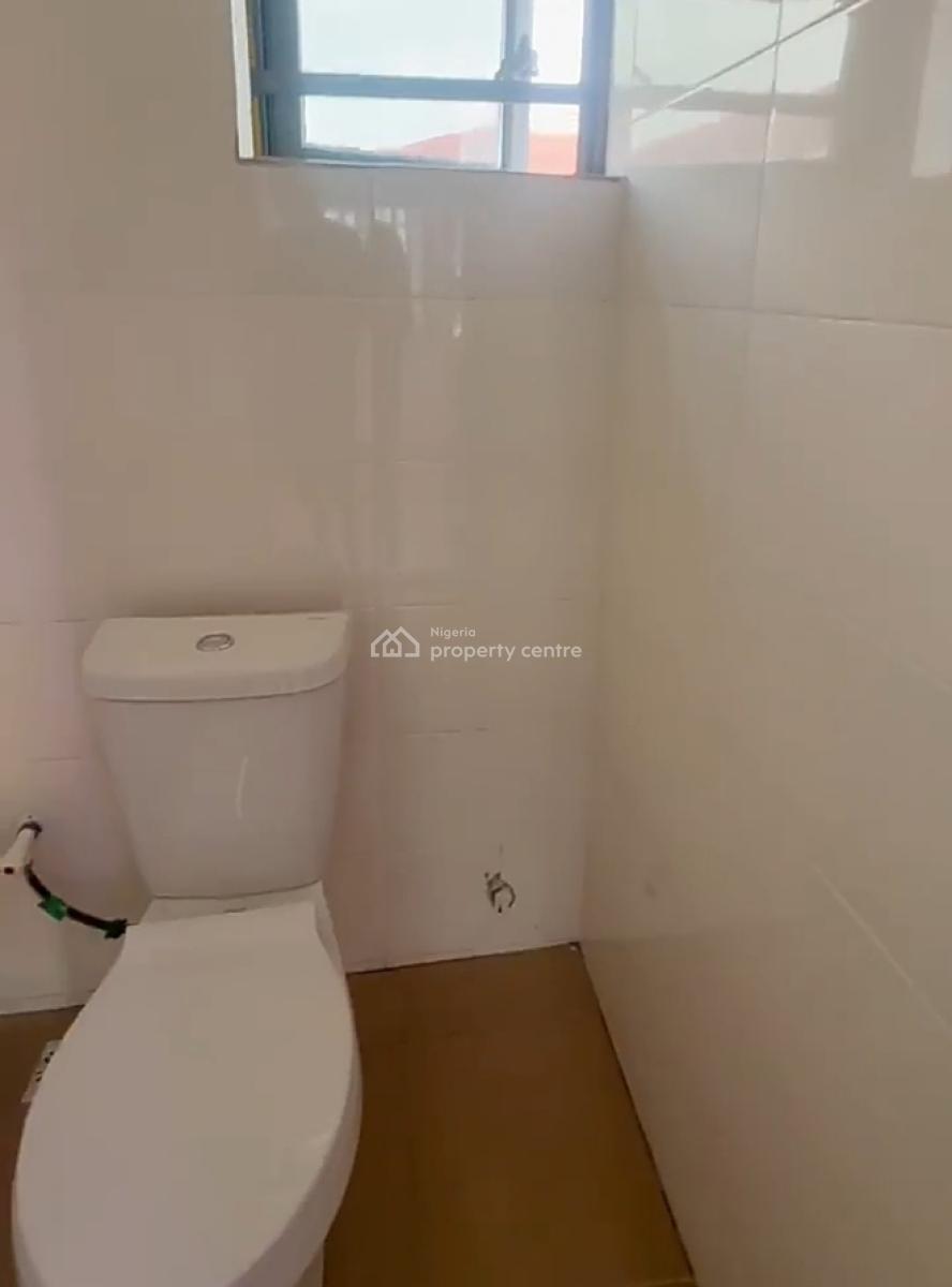 Well Maintained Room Selfcon at Ogombo { Video}, Ogombo, Ajah, Lagos, Self Contain (single Rooms) for Rent