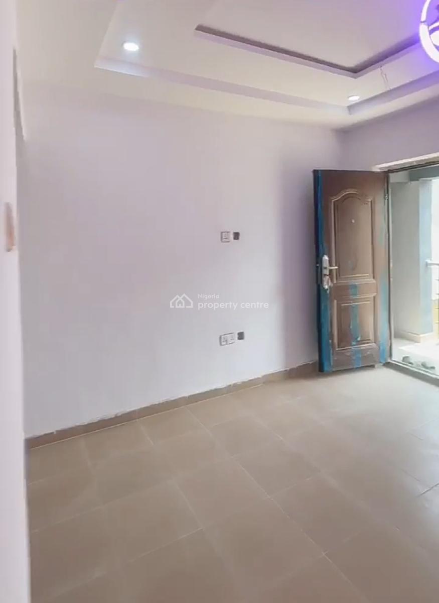 Well Maintained Room Selfcon at Ogombo { Video}, Ogombo, Ajah, Lagos, Self Contain (single Rooms) for Rent