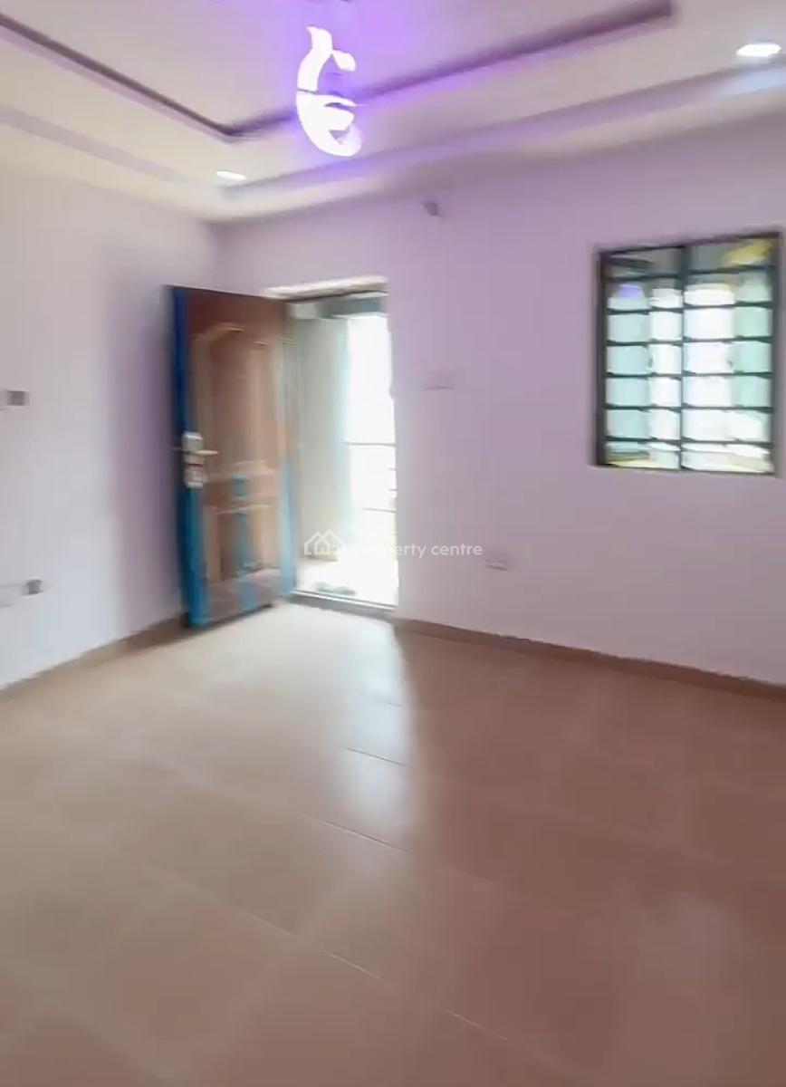 Well Maintained Room Selfcon at Ogombo { Video}, Ogombo, Ajah, Lagos, Self Contain (single Rooms) for Rent