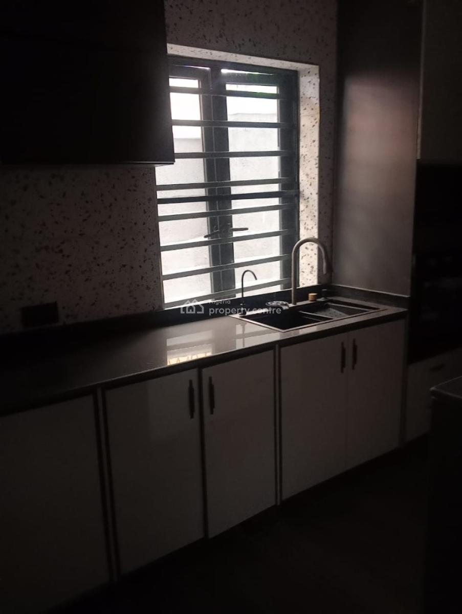 Lovely Built 5 Bedroom Duplex, Fully Detached., Magodo Phase 2, Gra Phase 2, Magodo, Lagos, Detached Duplex for Sale