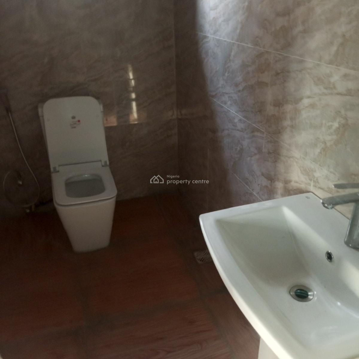 Newly Built and Sharp 4bedroom Terrace Duplex, General Paint, Lekki Expressway, Lekki, Lagos, House for Rent