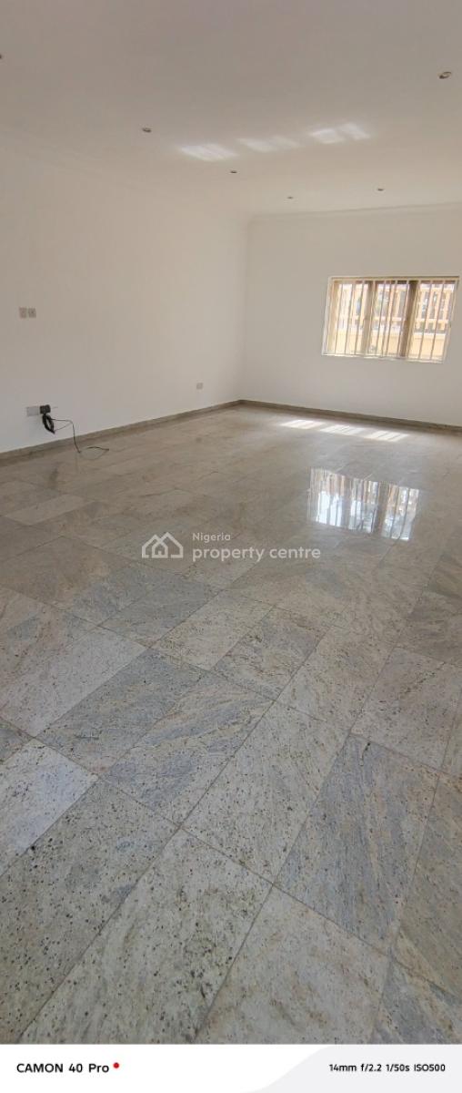 Clean 3 Bedroom Flat Downstairs in Phase1, Off Admiralty Way, Lekki Phase 1, Lekki, Lagos, Flat / Apartment for Rent