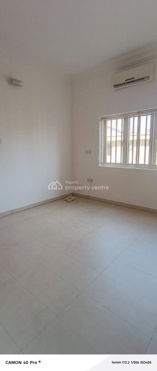 Service Three Bedroom Flat in Lekki, By Evercare Hospital in Phase 1, Lekki Phase 1, Lekki, Lagos, Flat / Apartment for Rent