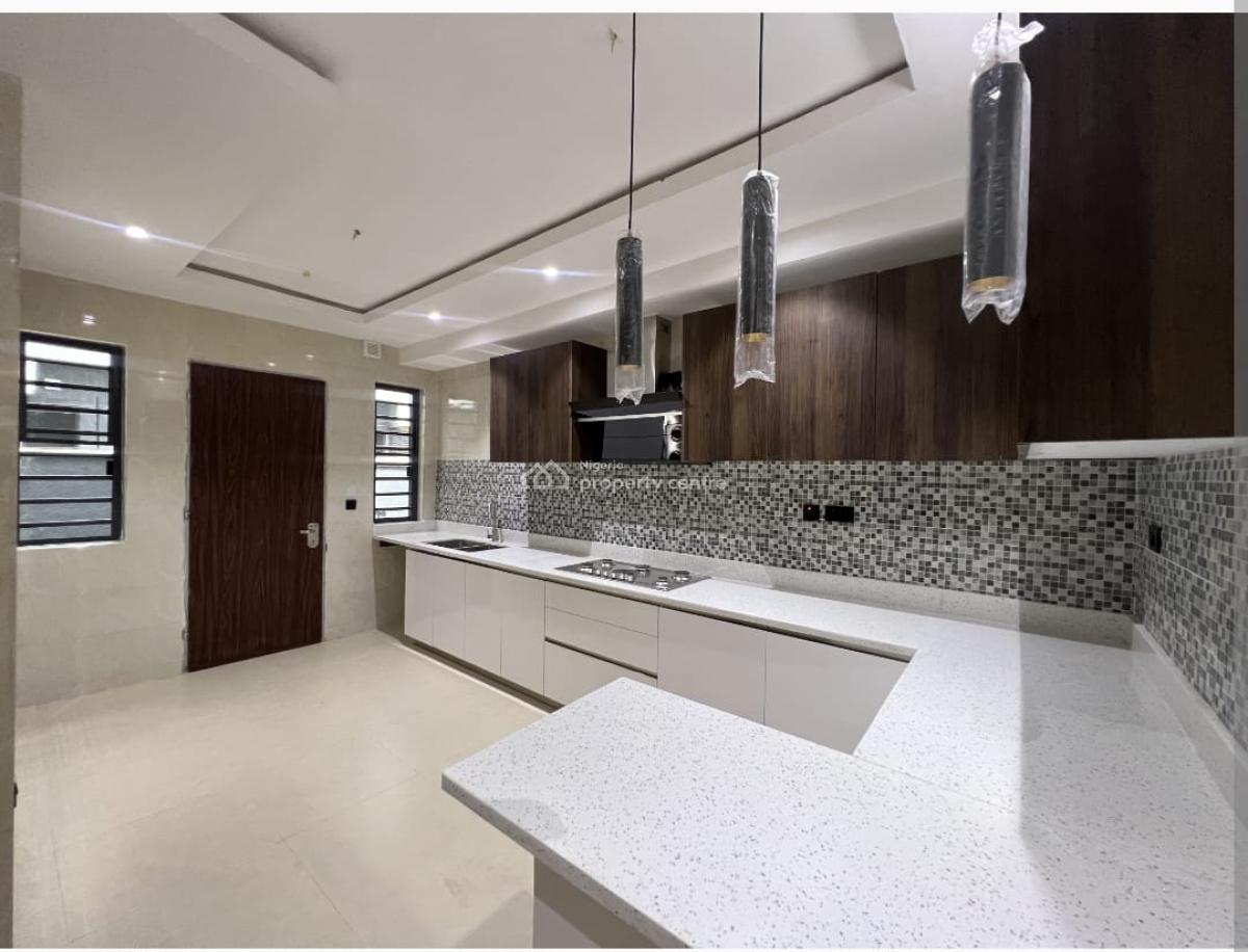 4 Bedrooms Semi Detached Duplex with Bq., Victoria Island (vi), Lagos, Semi-detached Duplex for Rent