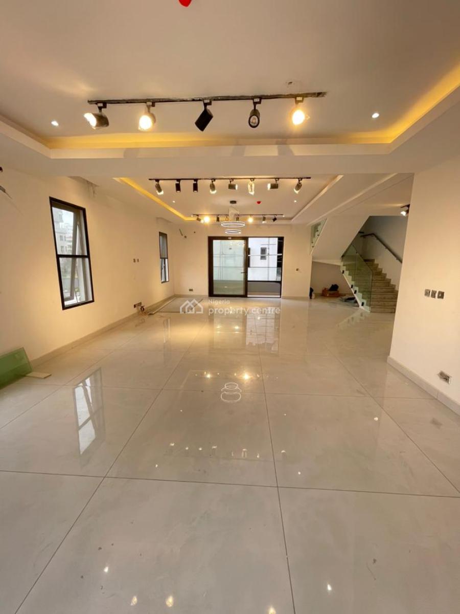 Massive 4 Bedroom Maisonette Apartment with Bq + Swimming Pool, Ikoyi, Lagos, House for Sale