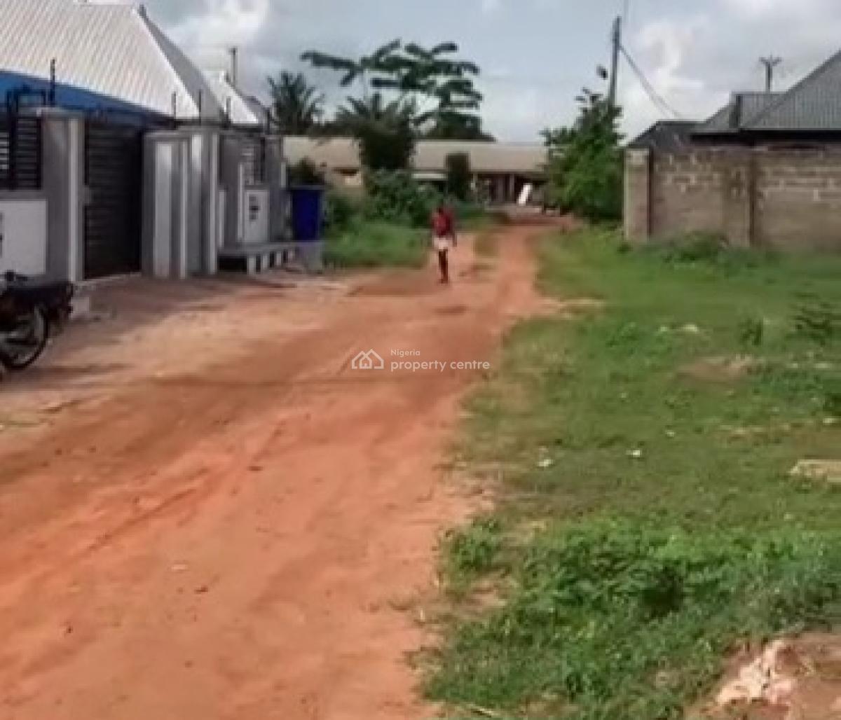 4 Bedroom Duplex on 100ft By 100ft Land, Okhoromi Community, Off Airport Road, Gra, Benin, Oredo, Edo, Terraced Duplex for Sale