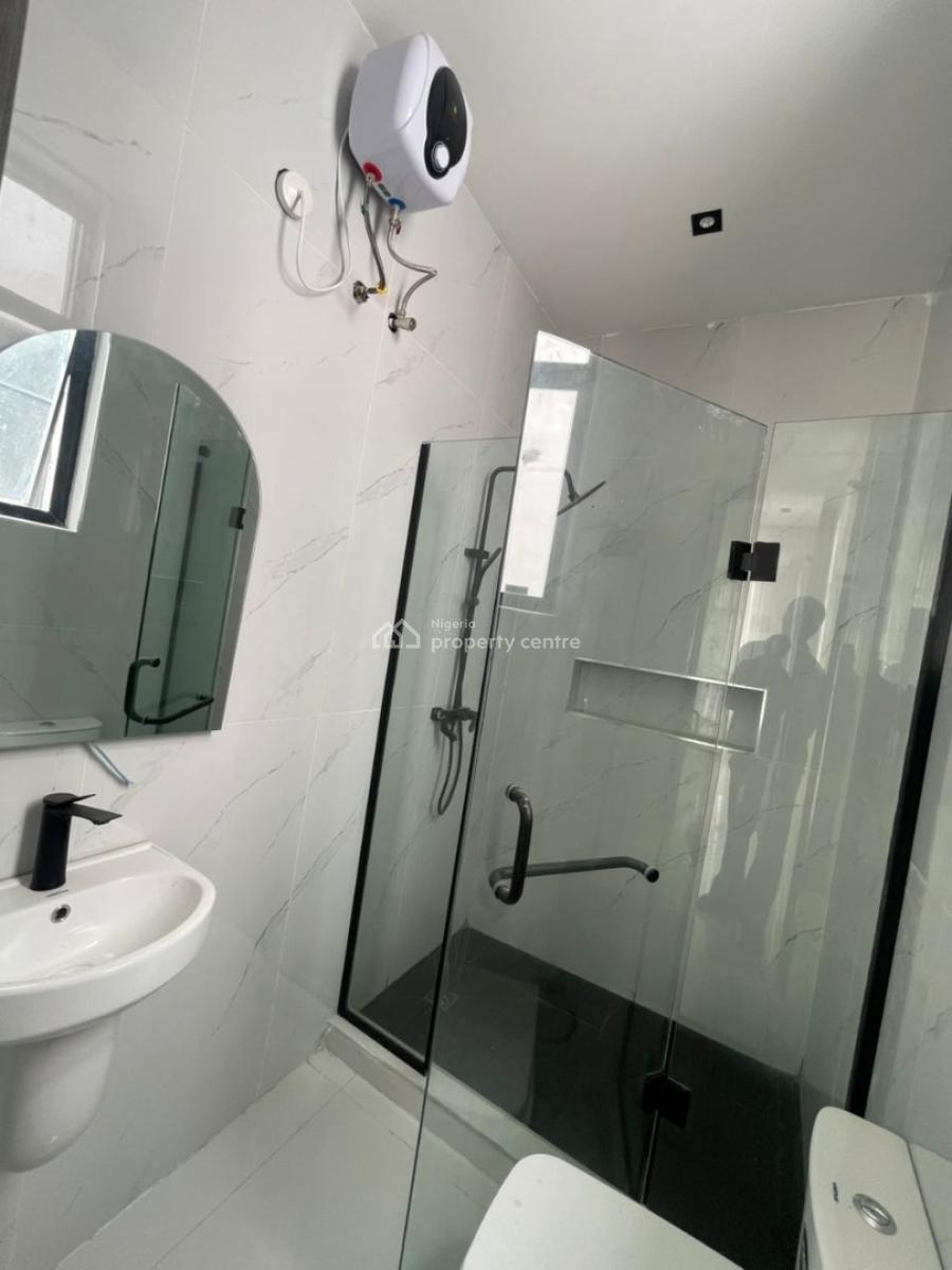 Luxurious 5 Bedroom Fully Detached Duplex with a Bq in a Secure Estate, Chevron, Lekki, Lagos, Detached Duplex for Sale