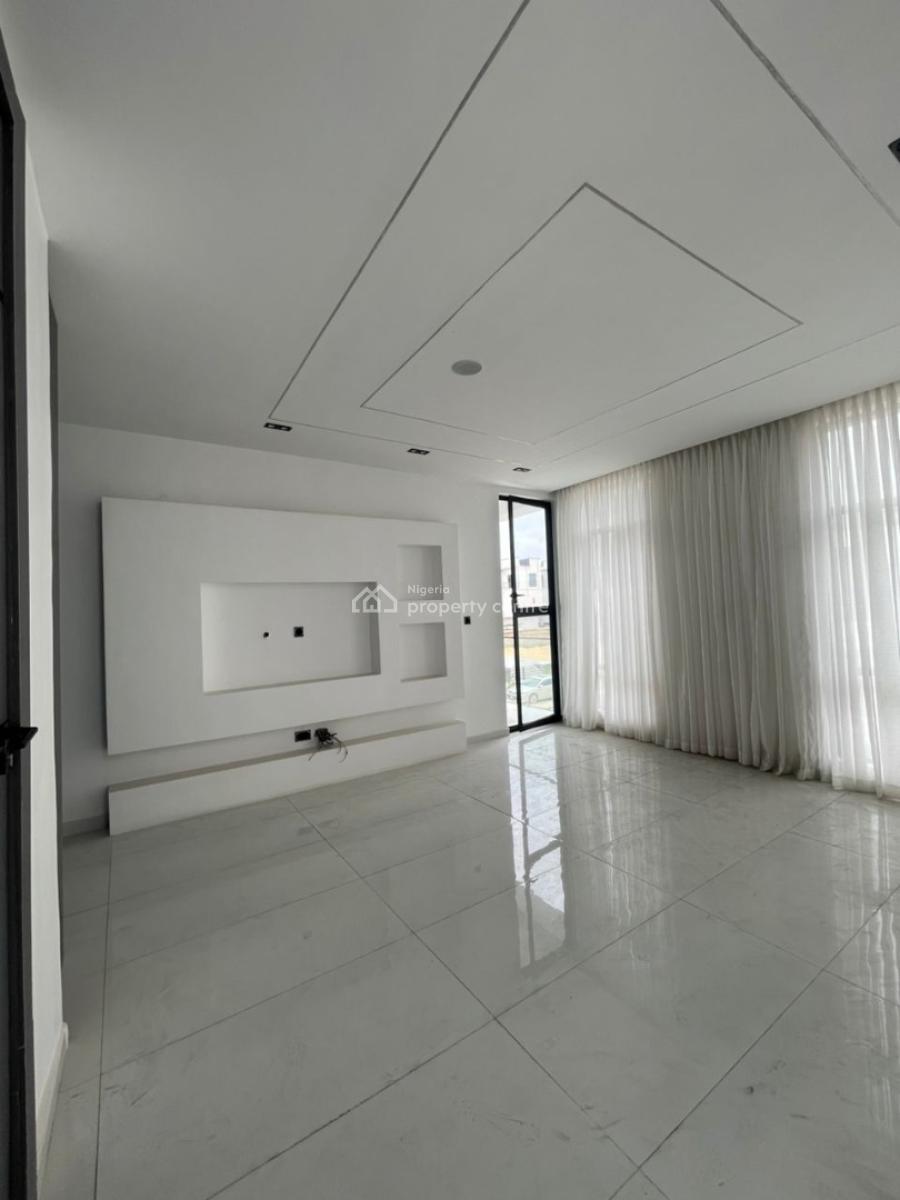 Luxurious 5 Bedroom Fully Detached Duplex with a Bq in a Secure Estate, Chevron, Lekki, Lagos, Detached Duplex for Sale