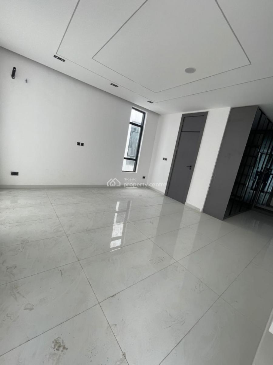 Luxurious 5 Bedroom Fully Detached Duplex with a Bq in a Secure Estate, Chevron, Lekki, Lagos, Detached Duplex for Sale