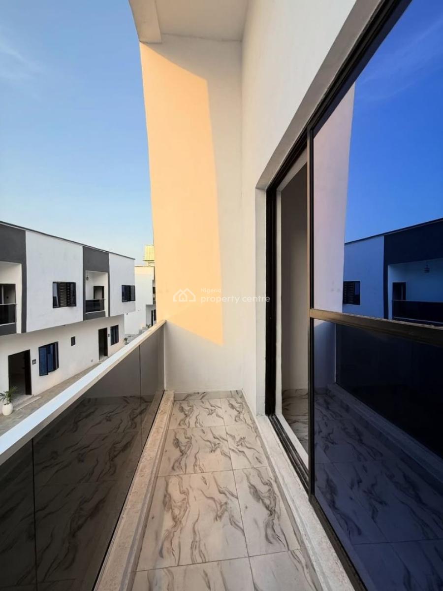 Serviced  3 Bedroom  Terrace Duplex, Sangotedo, Ajah, Lagos, Terraced Duplex for Sale