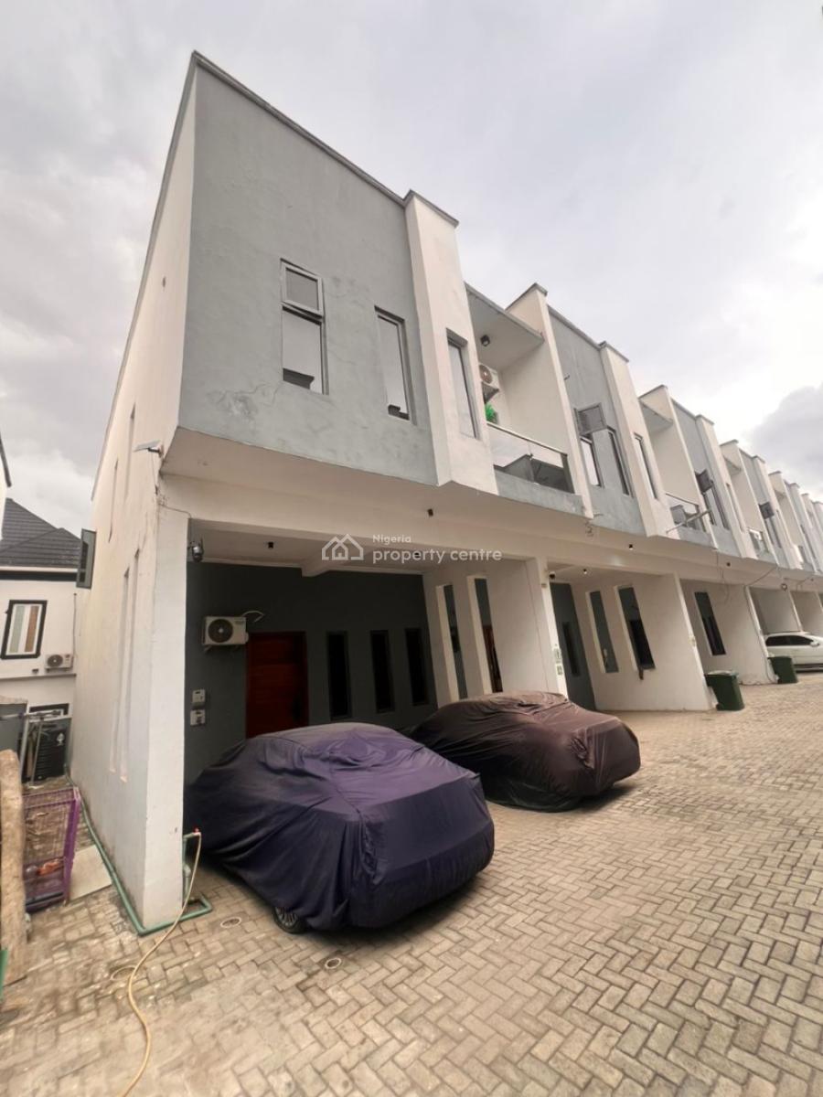 Spacious 4-bedroom Duplex, Ikota, Lekki, Lagos, Terraced Duplex for Sale