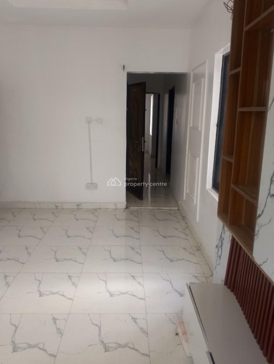 a Suitable 2 Bedroom Available, Lekki Epe Expressway, Sangotedo, Ajah, Lagos, Flat / Apartment for Rent