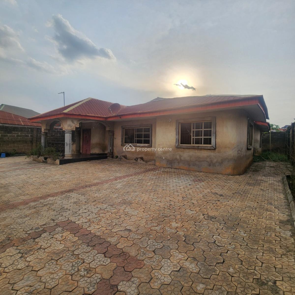 Standard 4 Bedroom Flat, Yawiri, Akobo Ojurin Ibadan, Akobo, Ibadan, Oyo, House for Sale