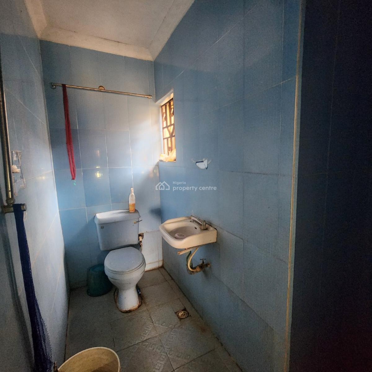 Standard 4 Bedroom Flat, Yawiri, Akobo Ojurin Ibadan, Akobo, Ibadan, Oyo, House for Sale