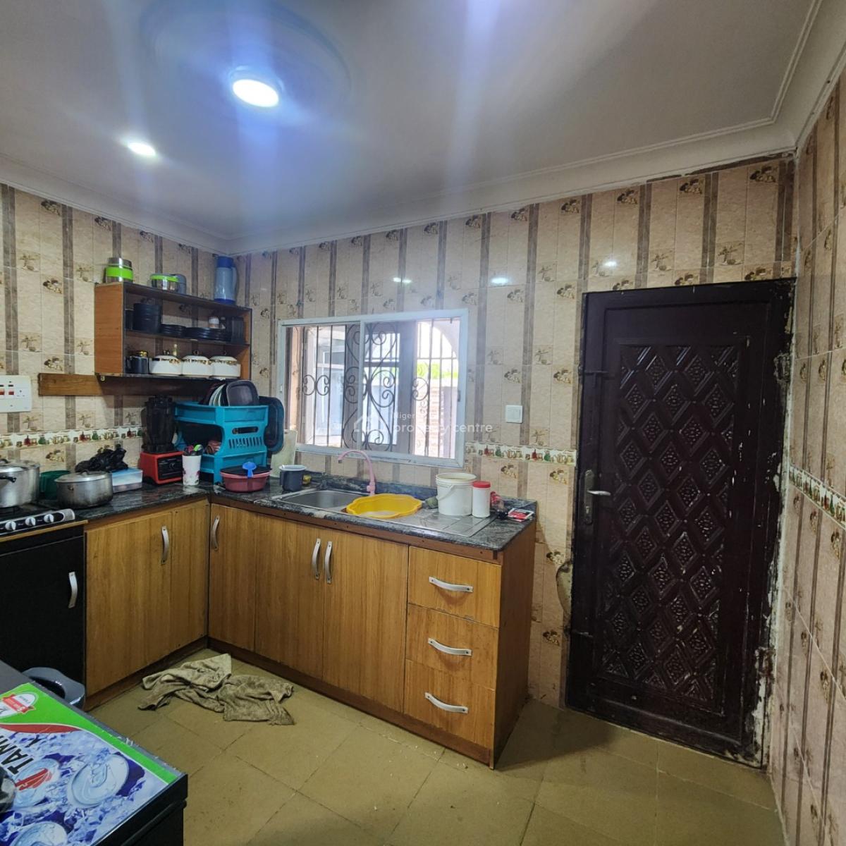 Standard Ready-to-movein 3 Bedroom Flat, Omi Adio, Apata, Ibadan, Oyo, Detached Bungalow for Sale