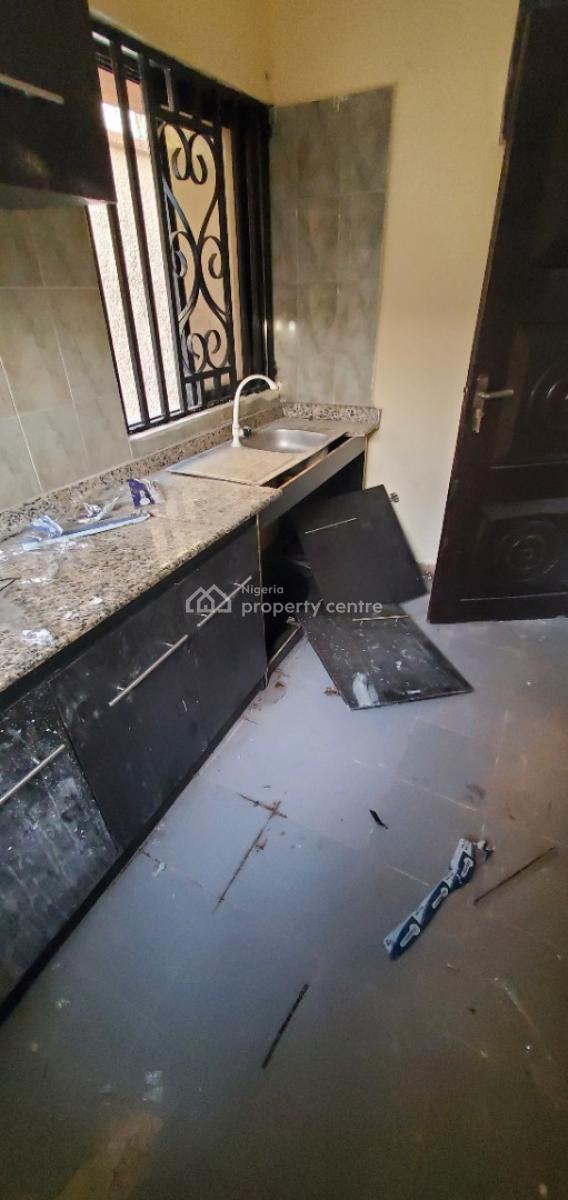 3 Bedroom Apartment, New Road After Hope University, Lekki, Lagos, Flat / Apartment for Rent