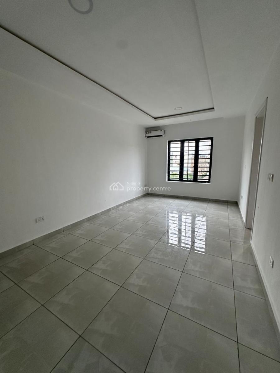 Well-built & Spacious 4-bedroom Terrace with Bq, Victoria Island (vi), Lagos, Terraced Duplex for Sale