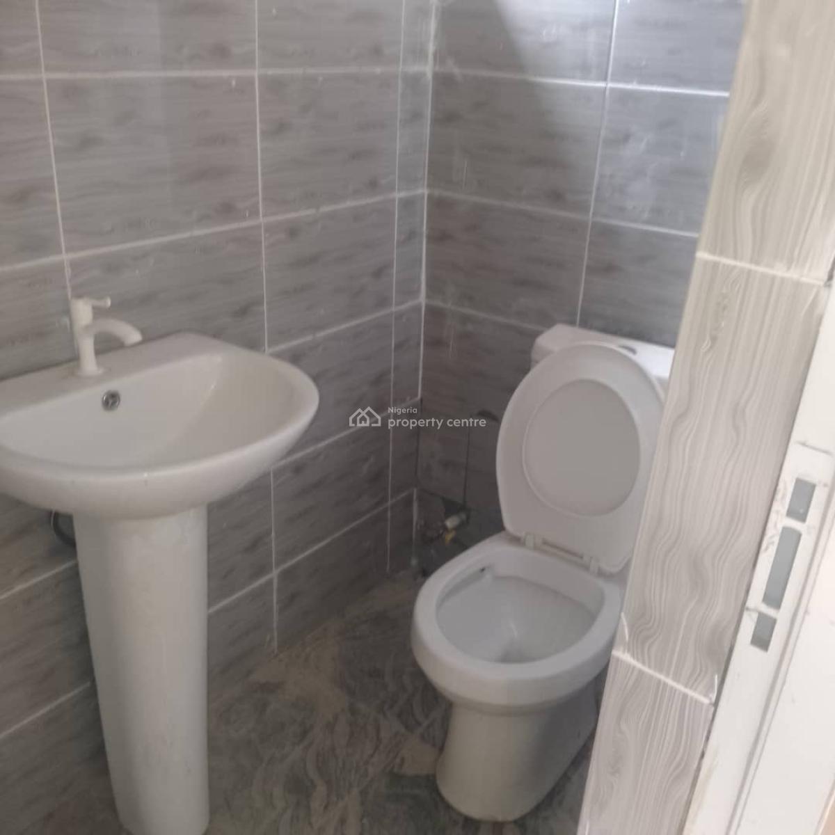 Beautiful Spacious 1 Bedroom Apartment, Gwarinpa, Abuja, Flat / Apartment for Rent