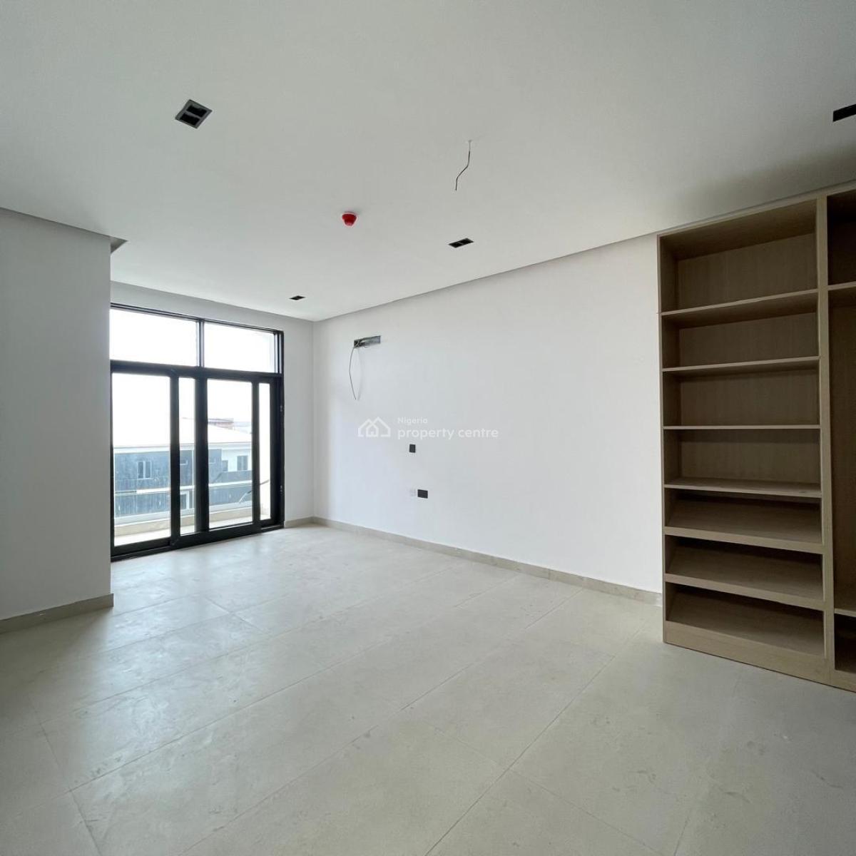 Automated  3 Bedroom Apartment with Elevator, Lekki Phase 1, Lekki, Lagos, Flat / Apartment for Sale