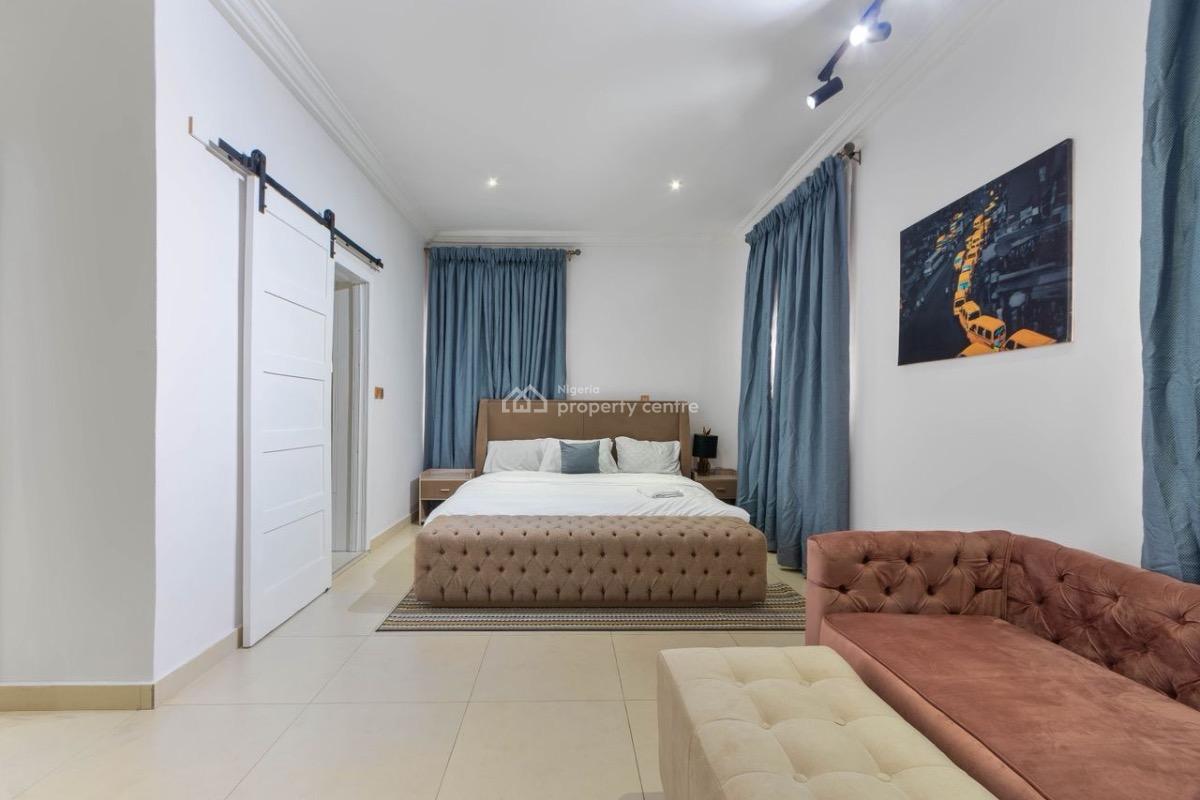 3 Bedroom Apartment, Ipaja, Lagos, Flat / Apartment Short Let