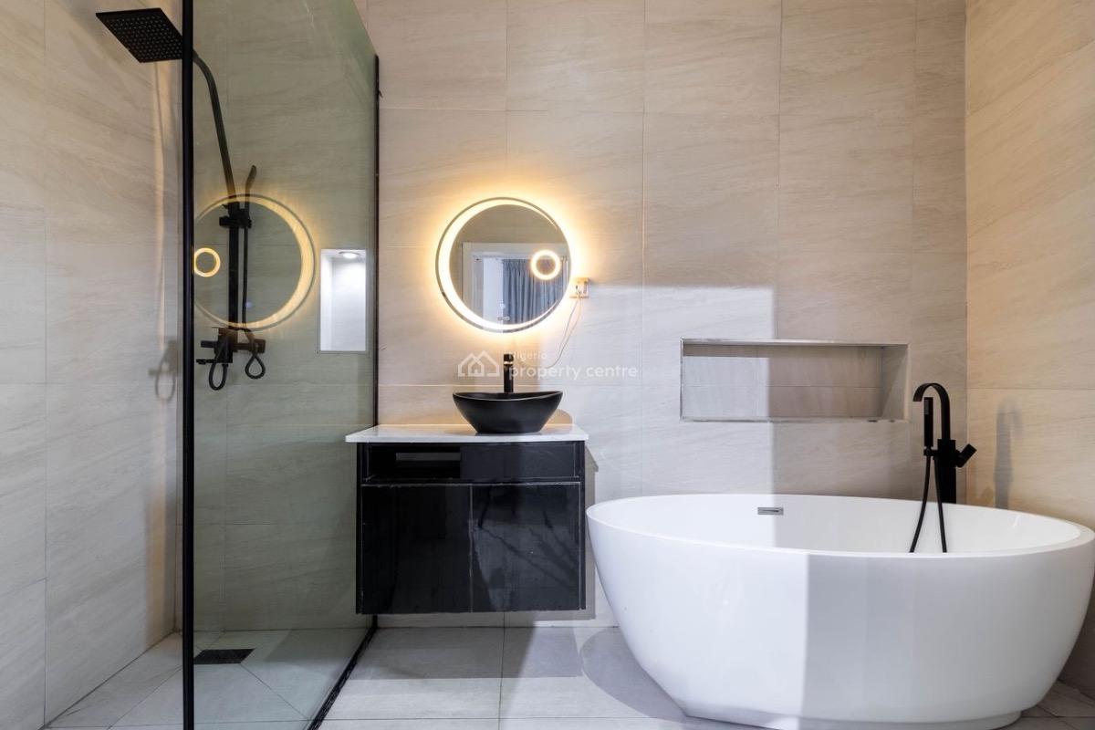 3 Bedroom Apartment, Ipaja, Lagos, Flat / Apartment Short Let