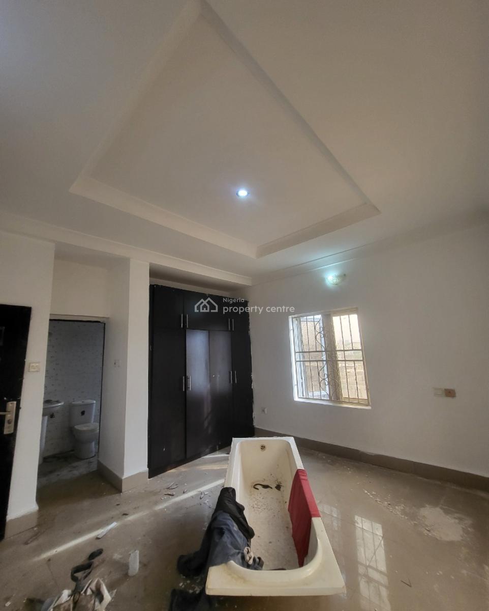 Luxurious Massive 2 Bedroom Flat, By American International School, Durumi, Abuja, Flat / Apartment for Rent