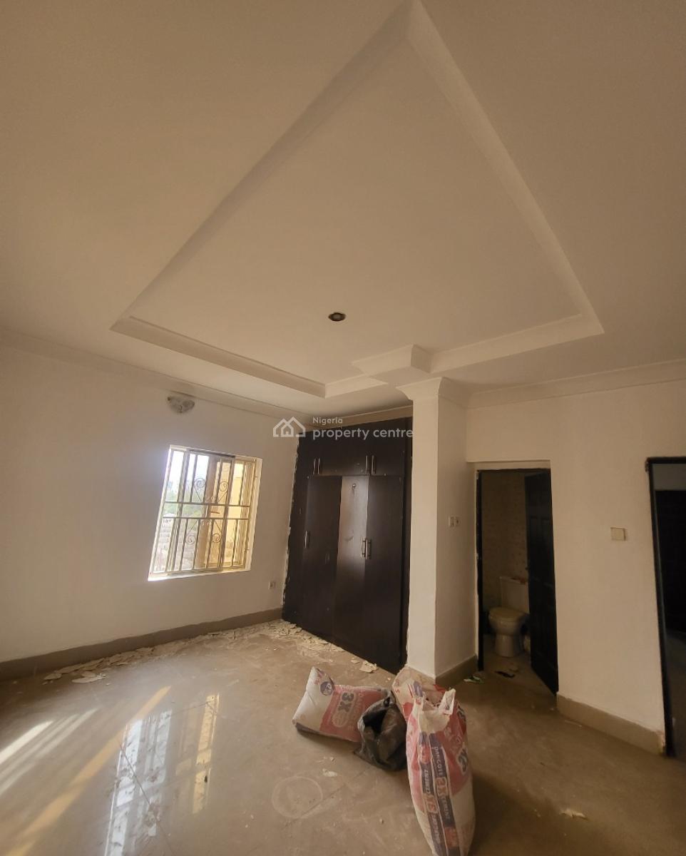 Luxurious Massive 2 Bedroom Flat, By American International School, Durumi, Abuja, Flat / Apartment for Rent