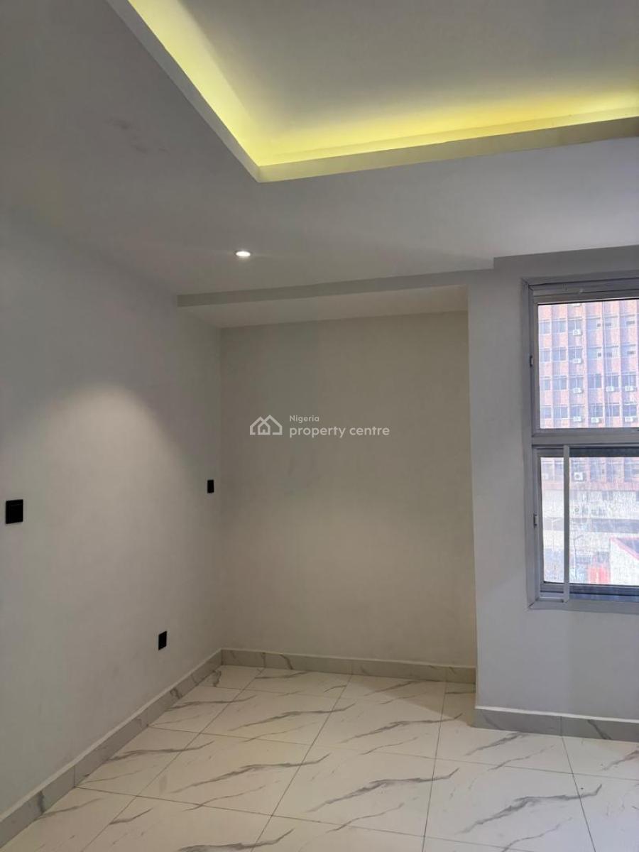 Water View Unfurnished 3 Bedroom Apartment + Bq, Awolowo Way, Ikoyi, Lagos, Flat / Apartment for Rent