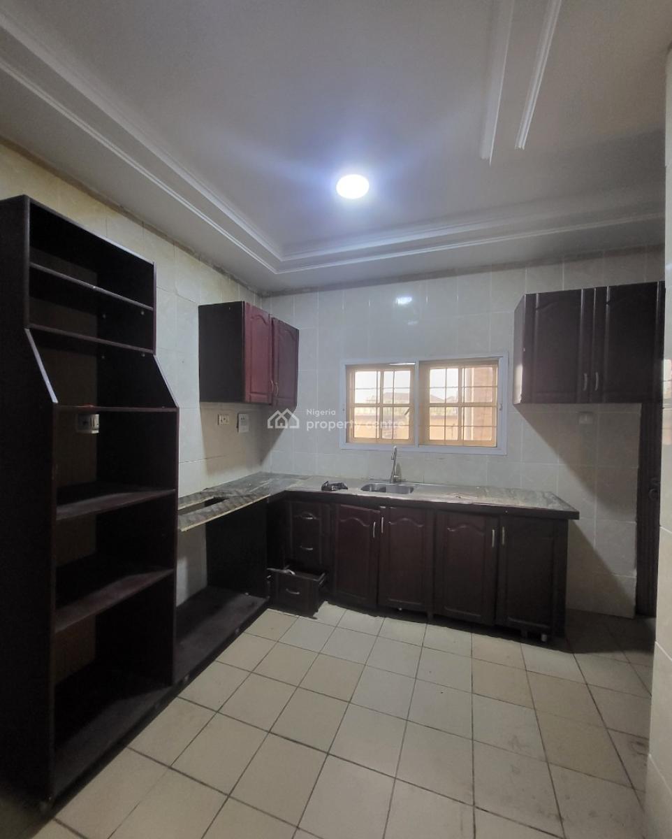 Luxurious Massive 2 Bedroom Flat, Durumi By American International School, Durumi, Abuja, Flat / Apartment for Rent