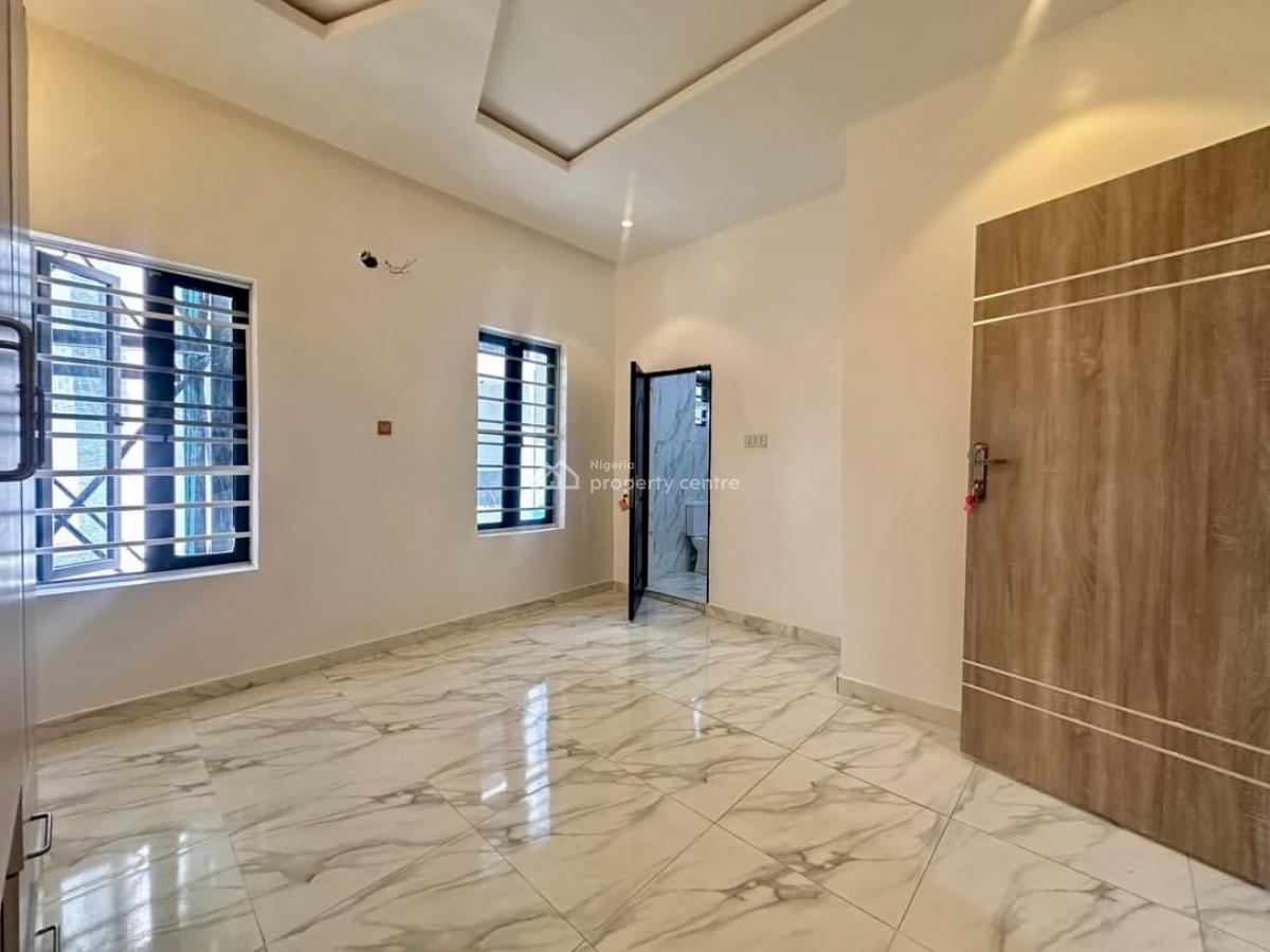 Neat Shared Apartment (self-contain) with Fitted Kitchen, Chevron, Lekki, Lagos, Flat / Apartment for Rent