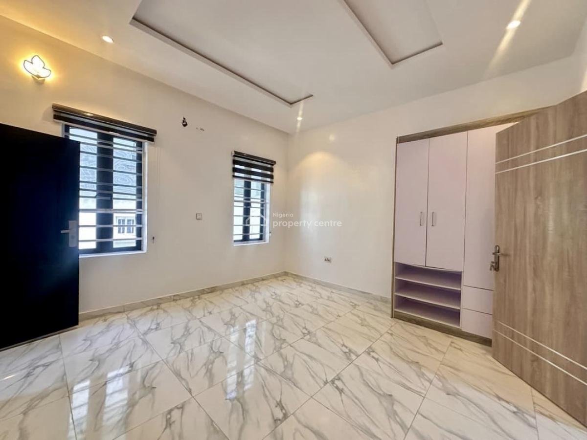 Neat Shared Apartment (self-contain) with Fitted Kitchen, Chevron, Lekki, Lagos, Flat / Apartment for Rent