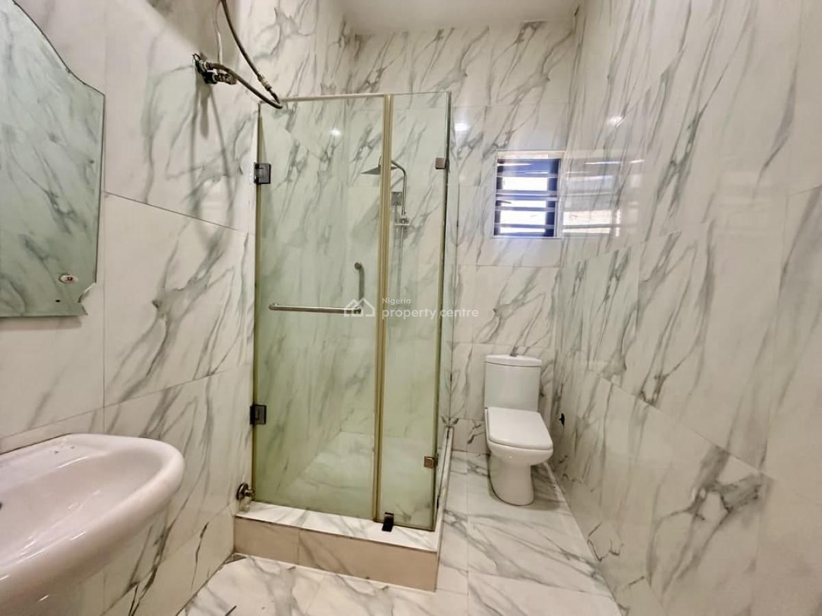 Neat Shared Apartment (self-contain) with Fitted Kitchen, Chevron, Lekki, Lagos, Flat / Apartment for Rent