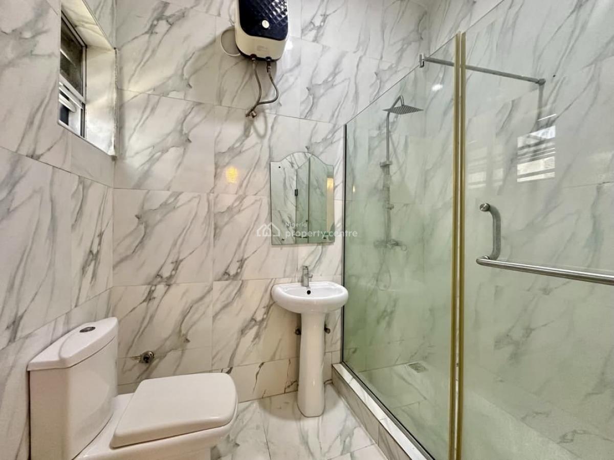 Neat Shared Apartment (self-contain) with Fitted Kitchen, Chevron, Lekki, Lagos, Flat / Apartment for Rent