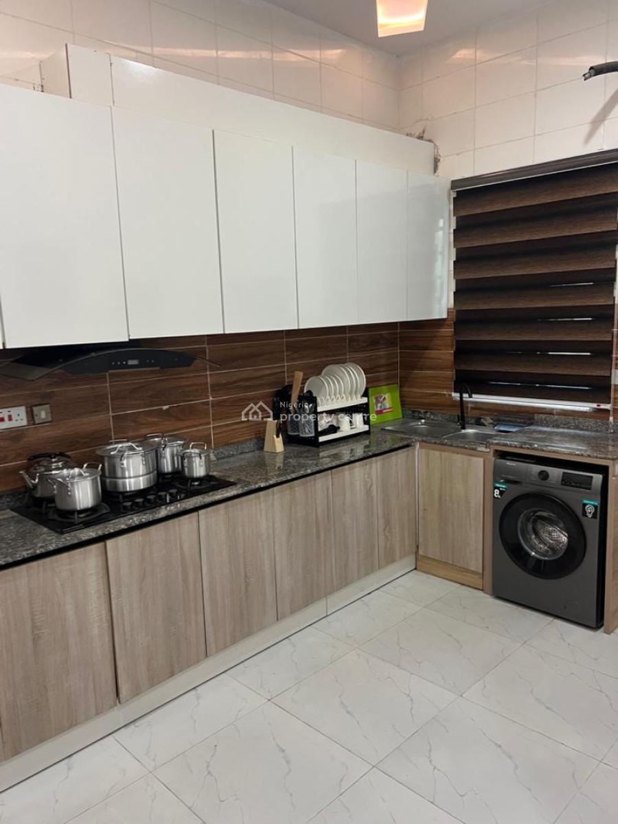 3 Bedroom Apartment, Orchid Road, Lekki, Lagos, House Short Let