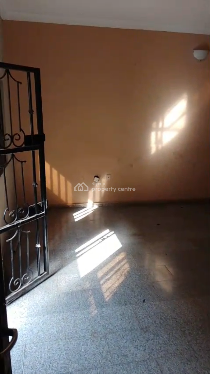 Massive 3-bedroom Flat, Alidada, Ago Palace, Isolo, Lagos, Flat / Apartment for Rent