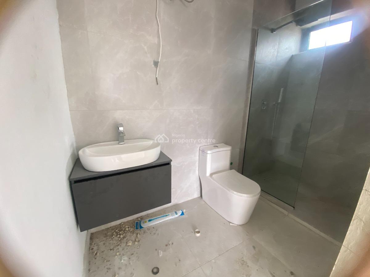 Luxury 2-bedroom Apartment with Bq., Lekki Phase 1, Lekki, Lagos, Flat / Apartment for Rent