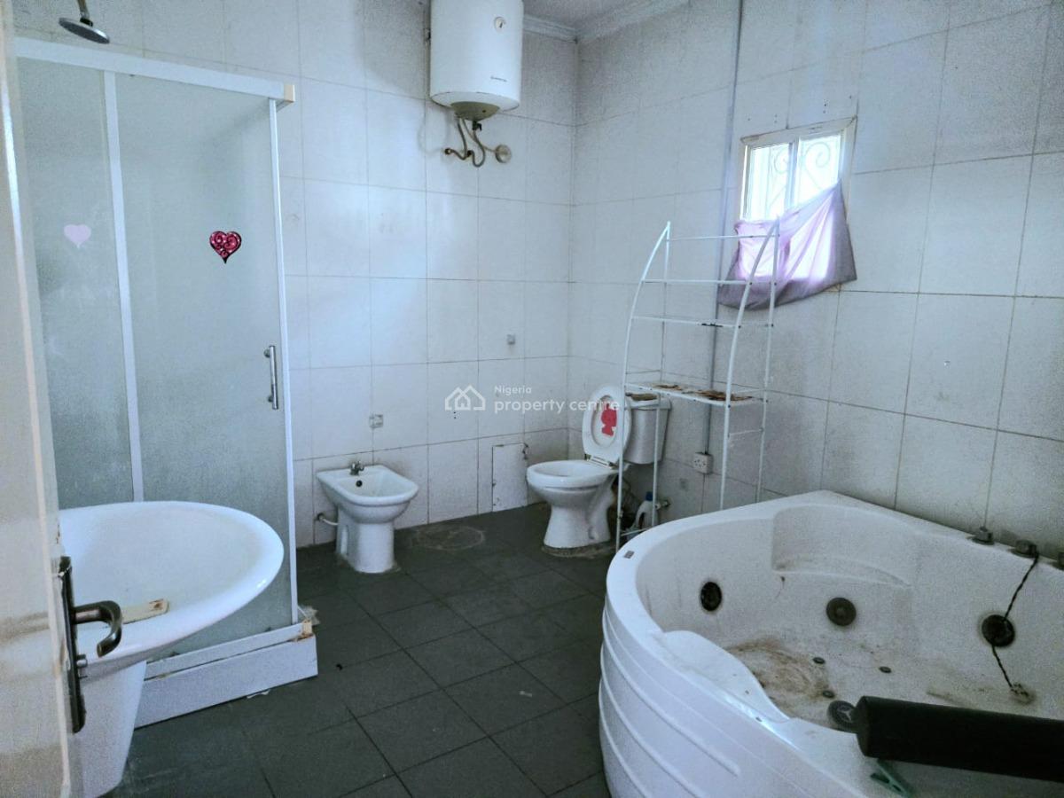 Commercial 5 Bedrooms Semi Detached Duplex, Lekki Phase 1, Lekki, Lagos, Office Space for Rent