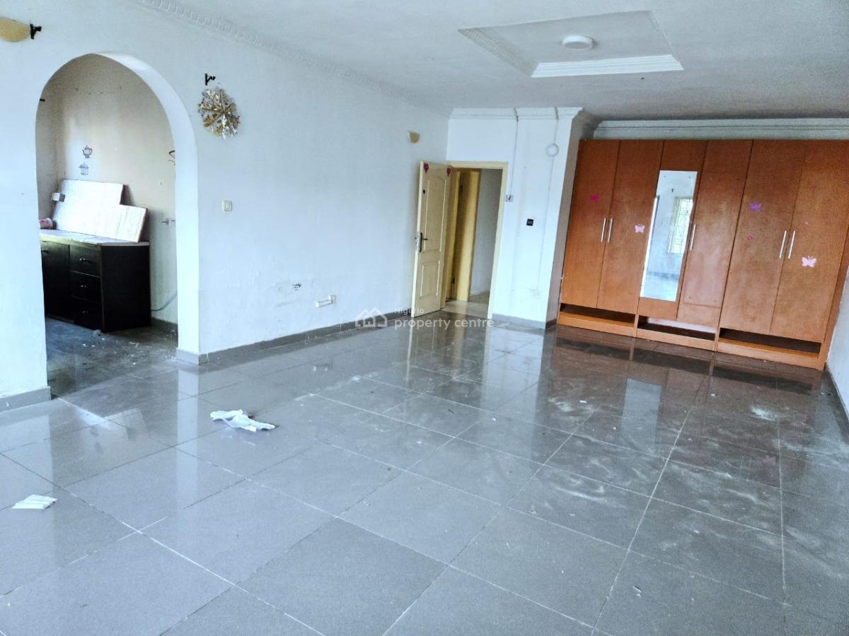 Commercial 5 Bedrooms Semi Detached Duplex, Lekki Phase 1, Lekki, Lagos, Office Space for Rent